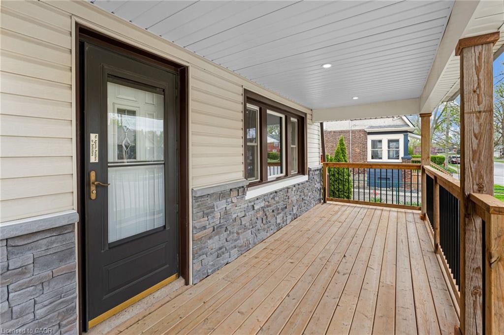 112 Oakland Avenue, Welland, ON, L3C 2C1 - 4