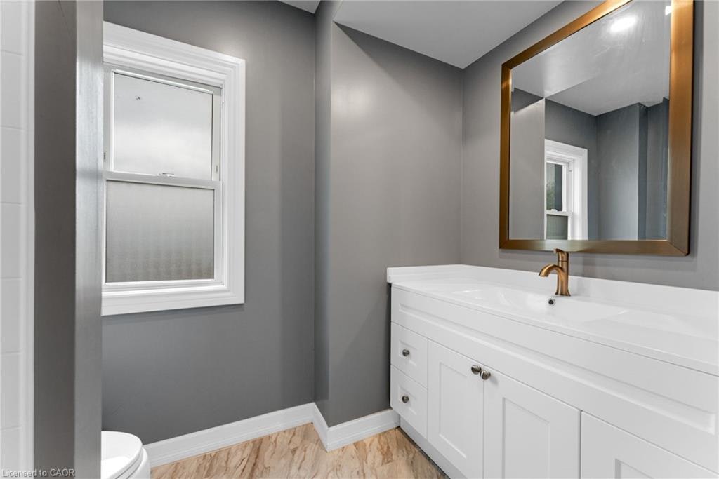 112 Oakland Avenue, Welland, ON, L3C 2C1 - 14