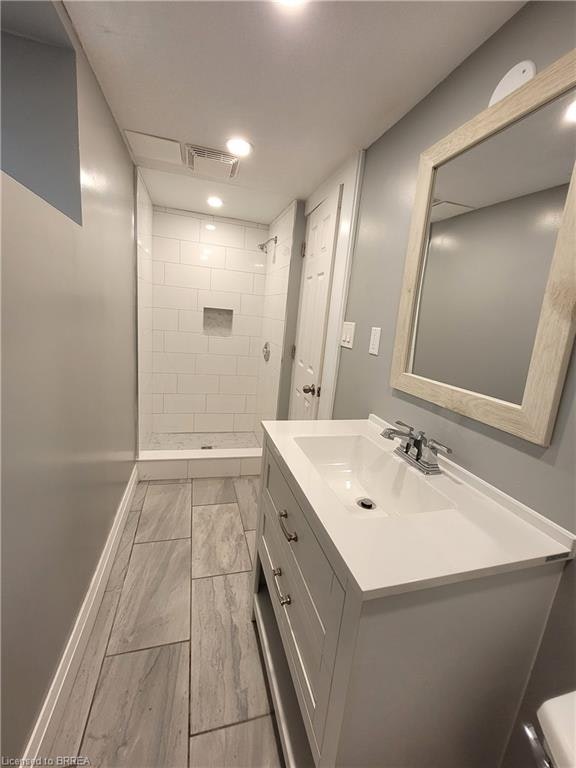 Lower-76 Glenview Avenue, Cambridge, ON, N1R 2W2 - 9