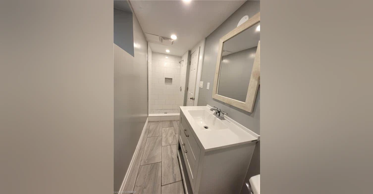 Lower-76 Glenview Avenue, Cambridge, ON, N1R 2W2 - 9