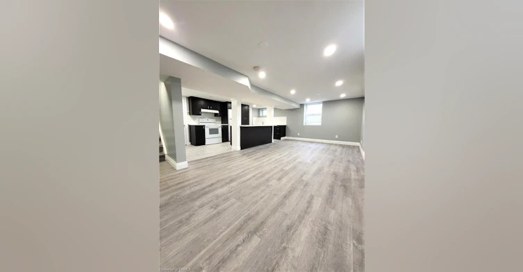 Lower-76 Glenview Avenue, Cambridge, ON, N1R 2W2 - 2