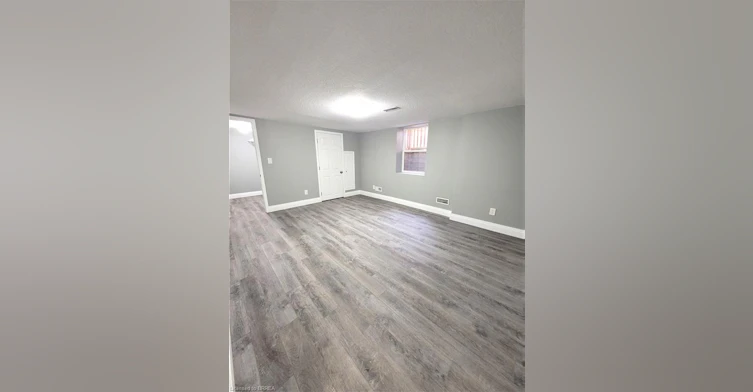 Lower-76 Glenview Avenue, Cambridge, ON, N1R 2W2 - 5