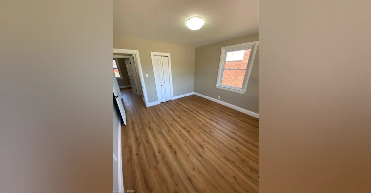 Main-25 Hickery Place, Brantford, ON, N3S 3C7 - 5