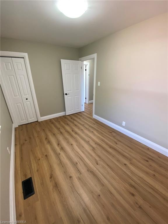 Main-25 Hickery Place, Brantford, ON, N3S 3C7 - 11