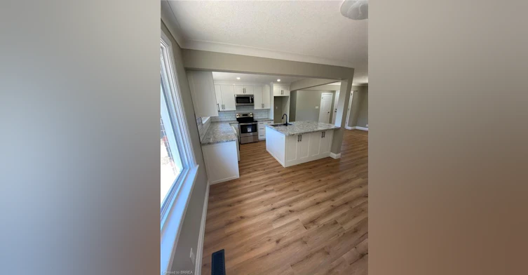Main-25 Hickery Place, Brantford, ON, N3S 3C7 - 3