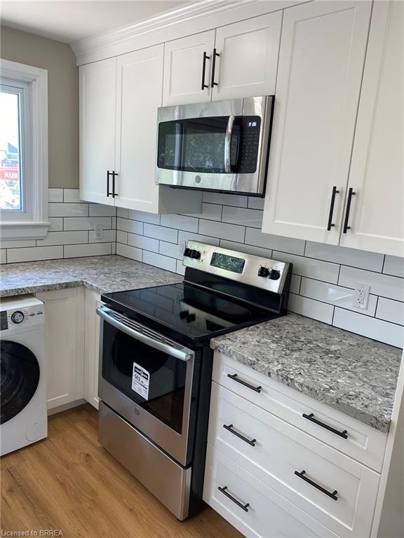 Main-25 Hickery Place, Brantford, ON, N3S 3C7 - 2