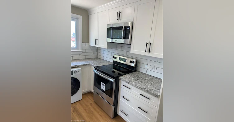 Main-25 Hickery Place, Brantford, ON, N3S 3C7 - 2