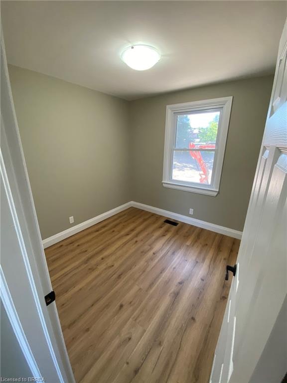 Main-25 Hickery Place, Brantford, ON, N3S 3C7 - 13