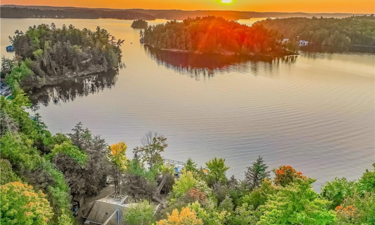 10-1347 Rosseau Road