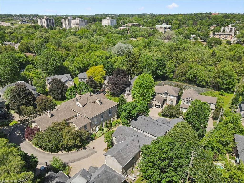 11-25 Manor Park Crescent, Guelph, ON, N1G 1A2