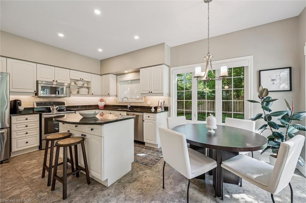11-25 Manor Park Crescent, Guelph, ON, N1G 1A2