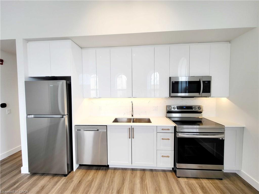 205 - STUDIO-75 Huron Street, Township of Wilmot, ON, N3A 1K1 - 3