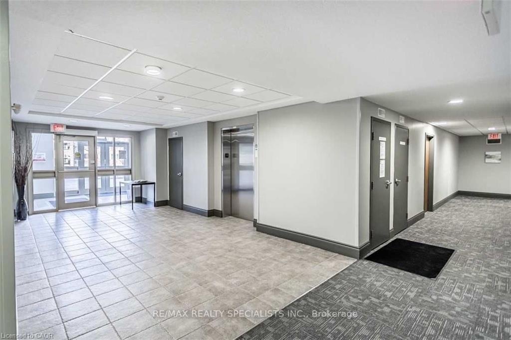 112-4016 Kilmer Drive, Burlington, ON, L7M 5A7 - 4
