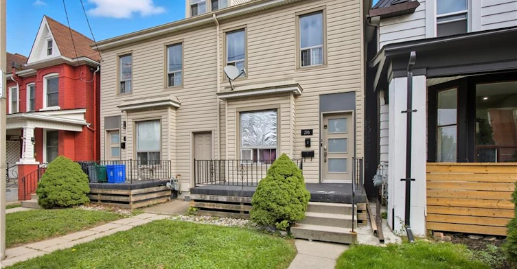 1-296 Emerald Street N, Hamilton, ON, L8L 5L3