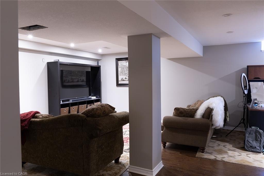 406 Ferguson Avenue N, Hamilton, ON, L8L 4Y7 - 16