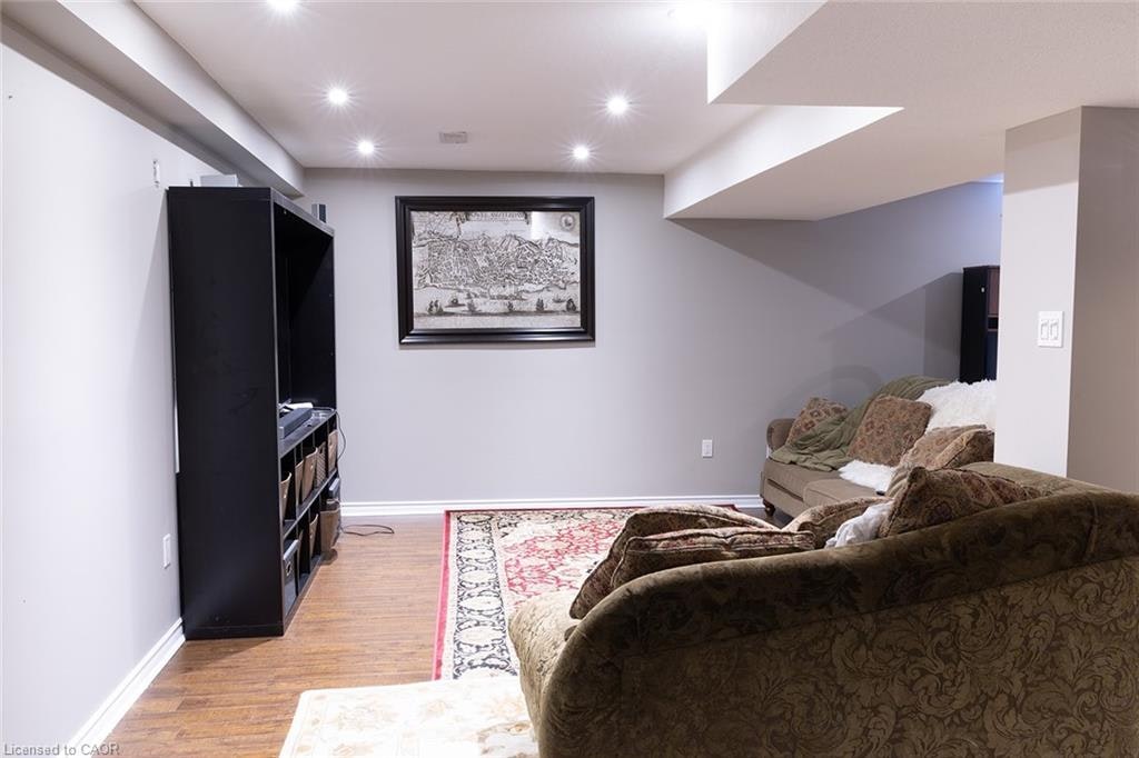 406 Ferguson Avenue N, Hamilton, ON, L8L 4Y7 - 17