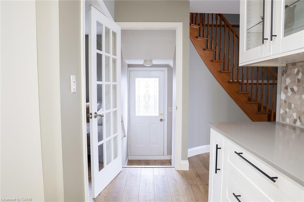 406 Ferguson Avenue N, Hamilton, ON, L8L 4Y7 - 13
