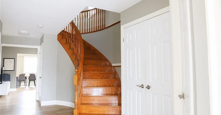 406 Ferguson Avenue N, Hamilton, ON, L8L 4Y7 - 2