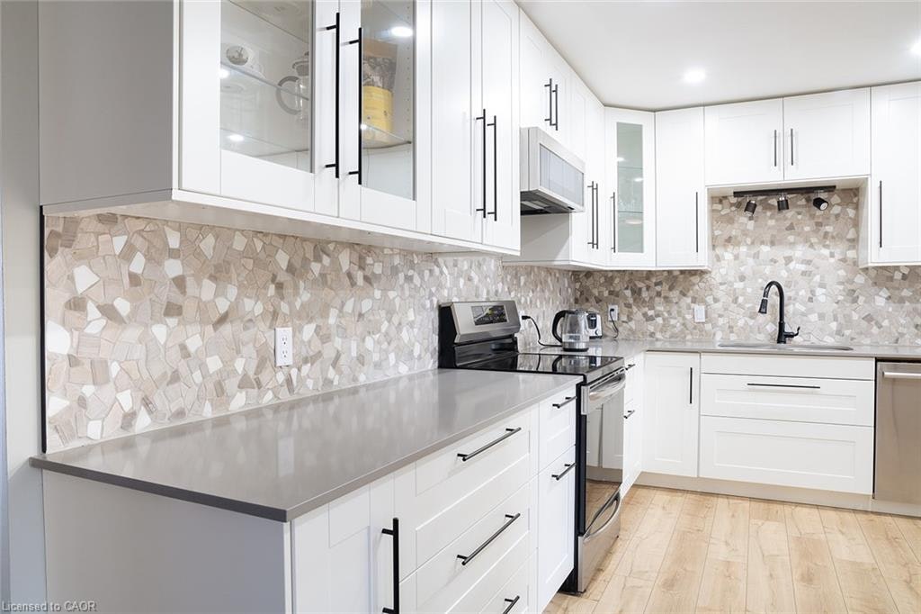 406 Ferguson Avenue N, Hamilton, ON, L8L 4Y7 - 11