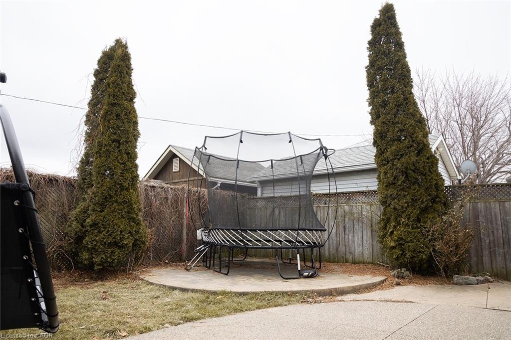 406 Ferguson Avenue N, Hamilton, ON, L8L 4Y7 - 40