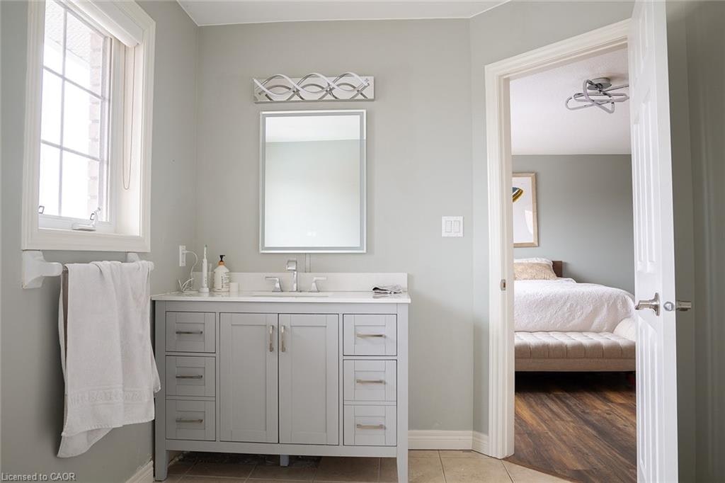 406 Ferguson Avenue N, Hamilton, ON, L8L 4Y7 - 31