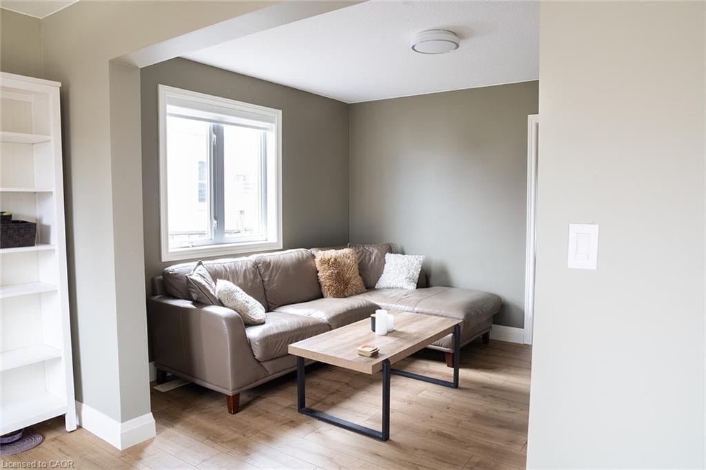 406 Ferguson Avenue N, Hamilton, ON, L8L 4Y7 - 4