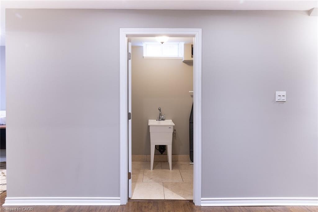 406 Ferguson Avenue N, Hamilton, ON, L8L 4Y7 - 22