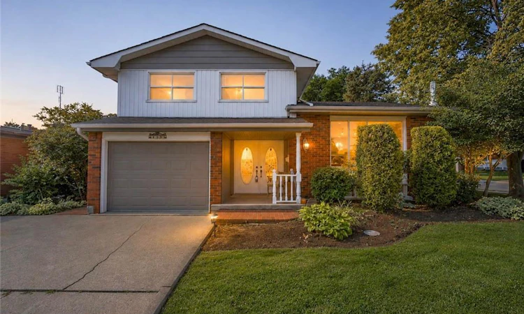 143 Cromwell Crescent