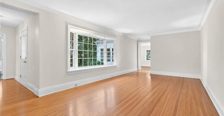 3046 South Drive, Burlington, ON, L7N 1H2 - 4