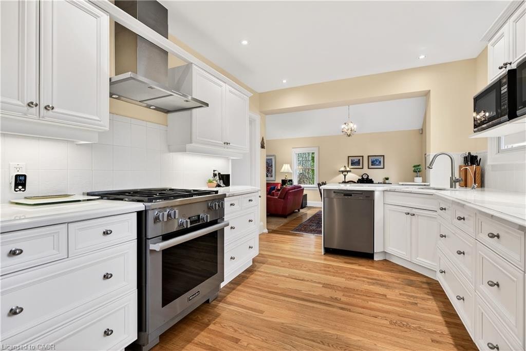 3046 South Drive, Burlington, ON, L7N 1H2 - 8
