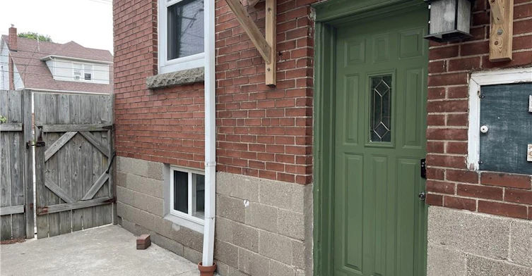 LOWER-4 Sunning Hill Avenue, Hamilton, ON, L8T 4Z1 - 2