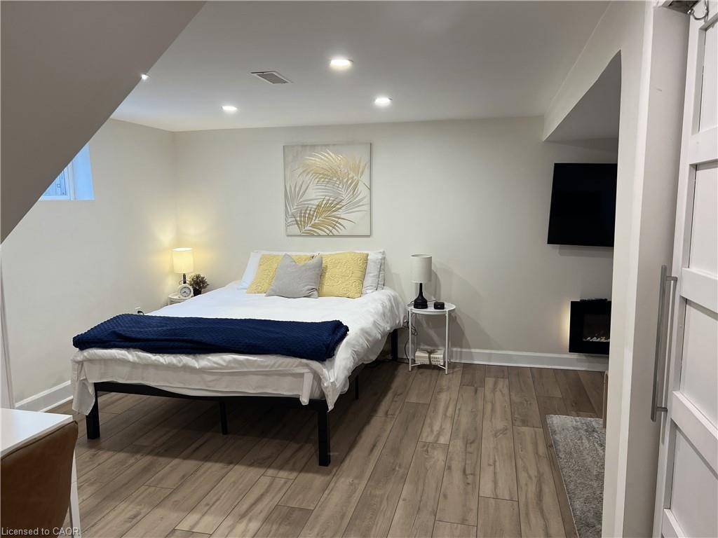 LOWER-4 Sunning Hill Avenue, Hamilton, ON, L8T 4Z1 - 5