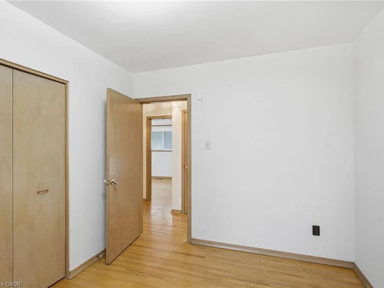 44 Mcdonald Court, Hamilton, ON, L9H 7C4 - 16