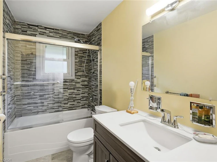 44 Mcdonald Court, Hamilton, ON, L9H 7C4 - 19