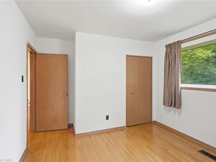 44 Mcdonald Court, Hamilton, ON, L9H 7C4 - 14