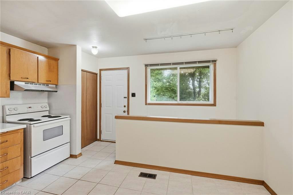 44 Mcdonald Court, Hamilton, ON, L9H 7C4 - 10