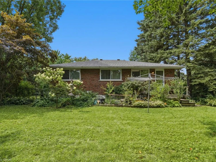 44 Mcdonald Court, Hamilton, ON, L9H 7C4 - 24