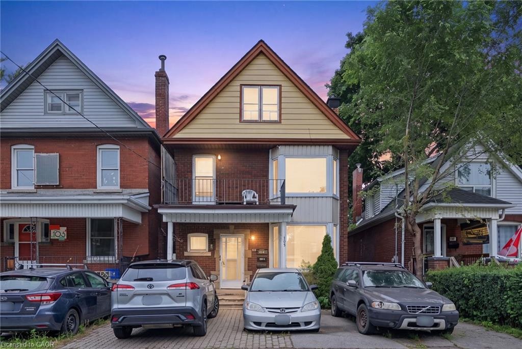 105 Rosemont Avenue, Hamilton, ON, L8L 2M6
