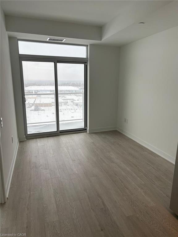 1215-2782 Barton Street E, Hamilton, ON, L8E 0L3 - 3