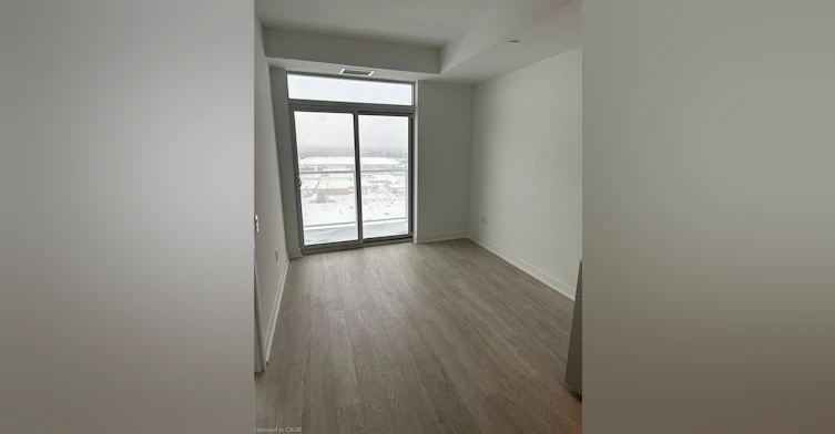 1215-2782 Barton Street E, Hamilton, ON, L8E 0L3 - 3