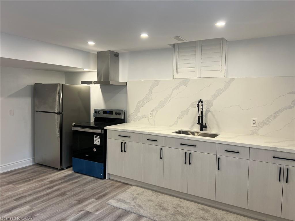 Lower-252 Raymond Road, Hamilton, ON, L9K 0H8 - 4