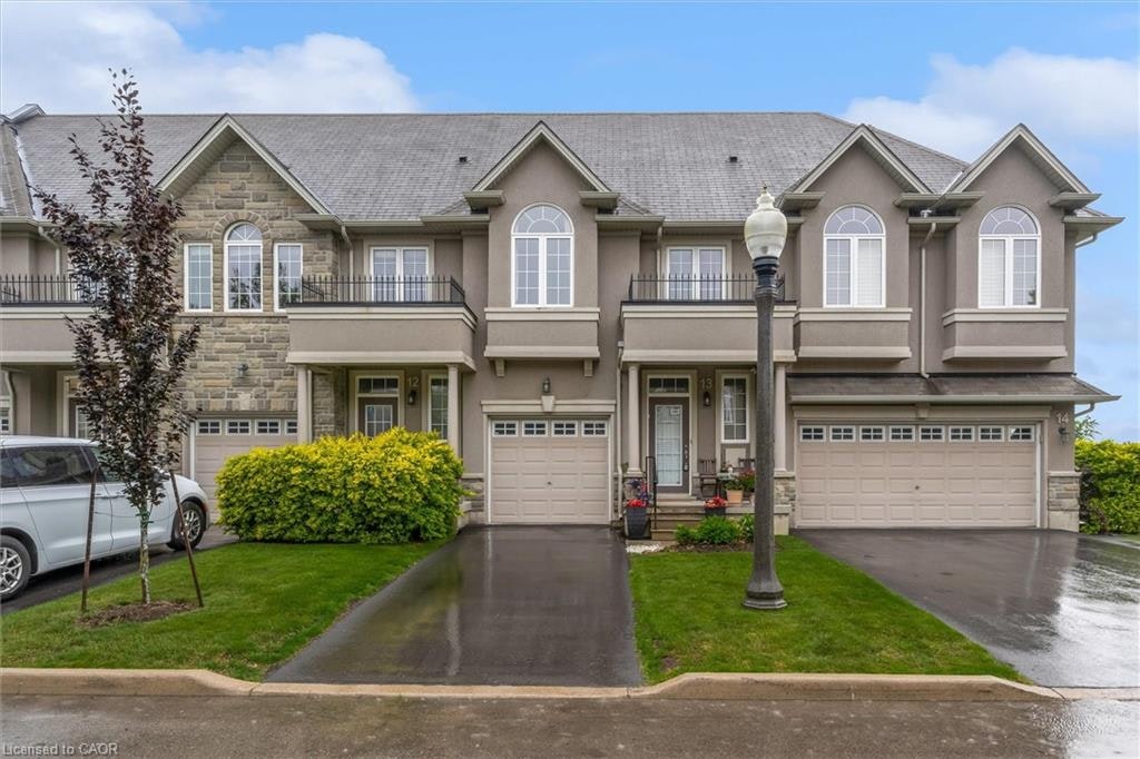 13-370 Stonehenge Drive, Hamilton, ON, L9K 0H9