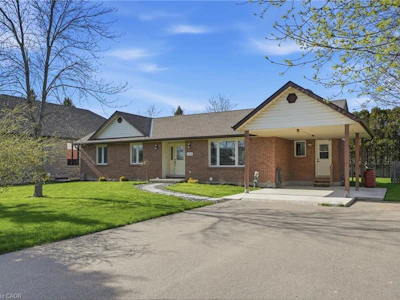 133 New Lakeshore Road - 3