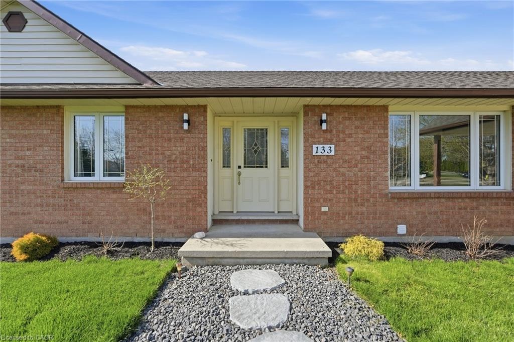 133 New Lakeshore Road - 4