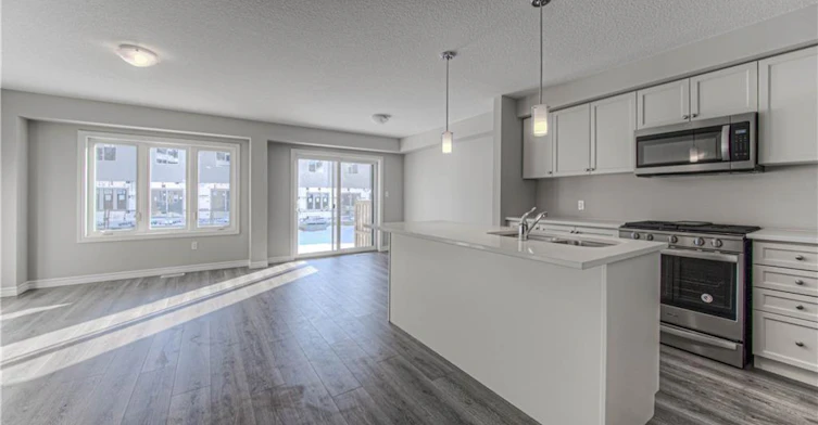 44 Harrison Drive, Cambridge, ON, N1R 0C2 - 2
