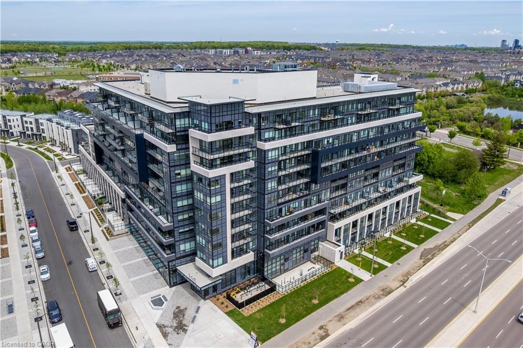 801-395 Dundas Street W, Oakville, ON, L6M 5R8
