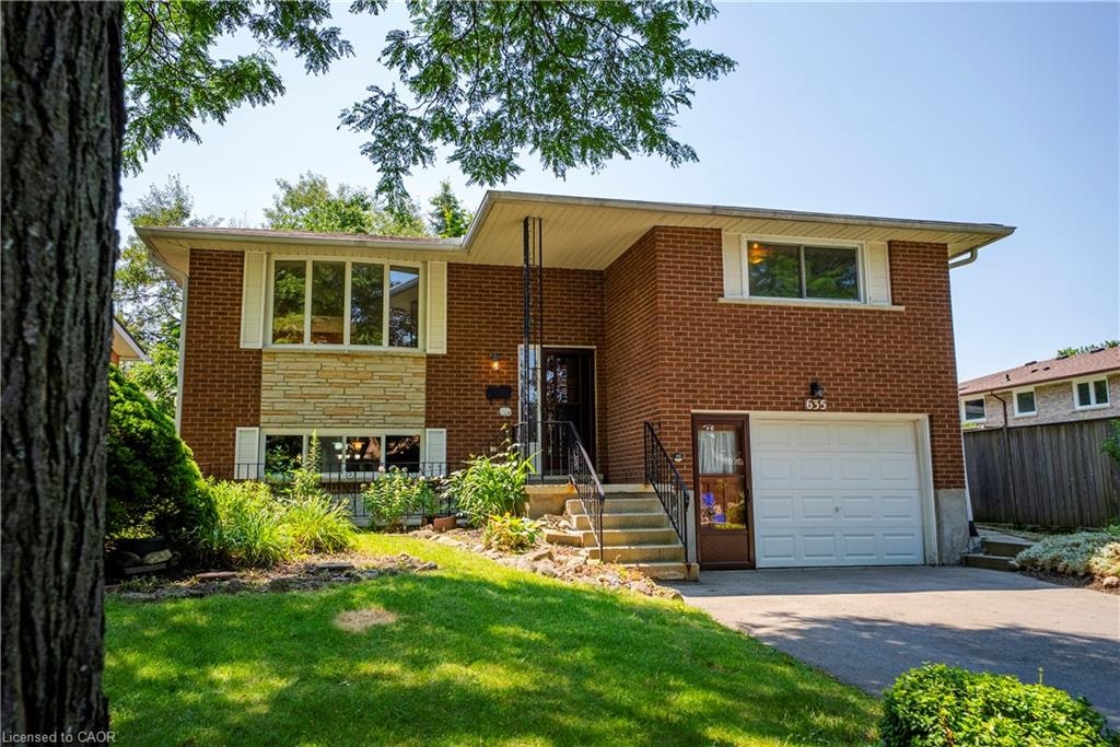 635 Cedargrove Place, Waterloo, ON, N2L 4Y8