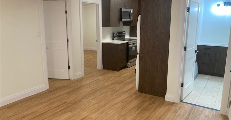 33B (lower unit)-33 Church Street E, Woolwich, ON, N3B 2L2 - 4
