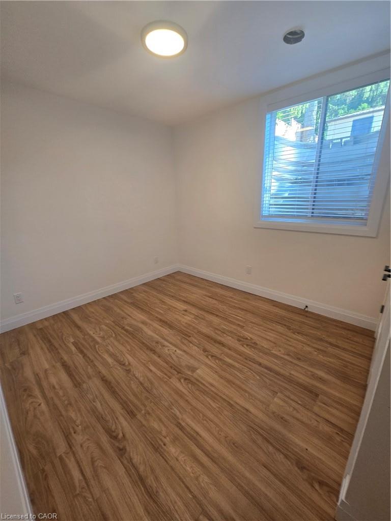 33B (lower unit)-33 Church Street E, Woolwich, ON, N3B 2L2 - 15