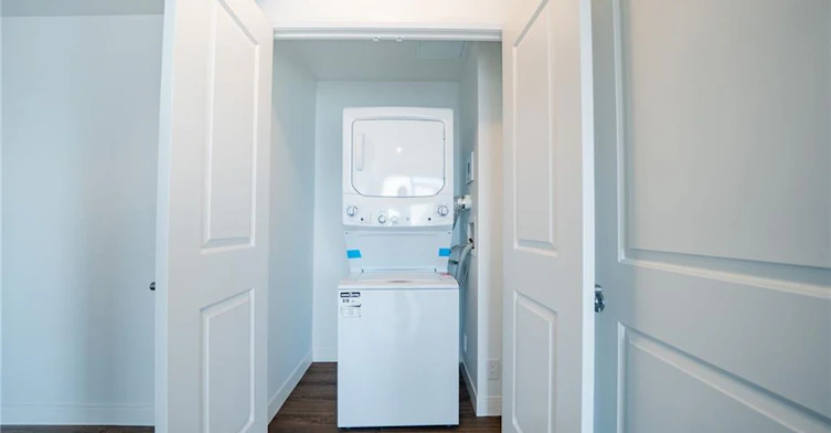 1703 B-8 Hughson Street N, Hamilton, ON, L8R 3L5 - 9